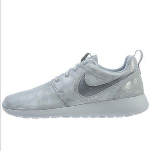 Nike Roshe One PRM Running Shoe